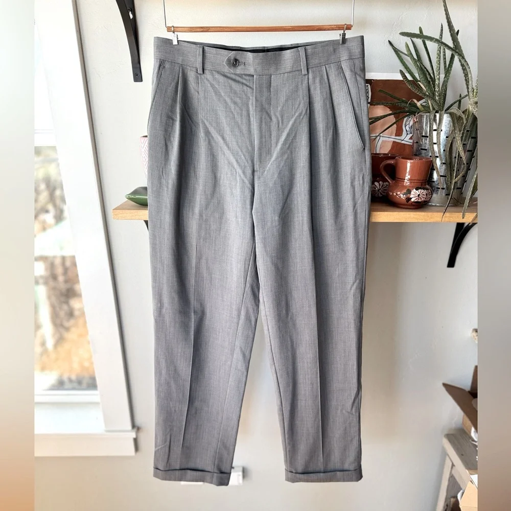 Joseph & Feiss Gray Wool Pleated Trousers Dress Pants Size 32